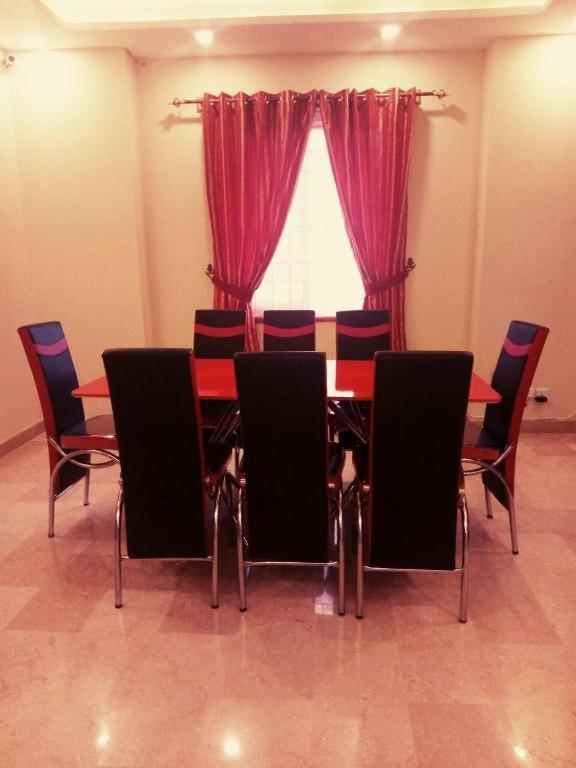 Royal Galaxy Bed & Breakfast Islamabad - For Families Only 외부 사진