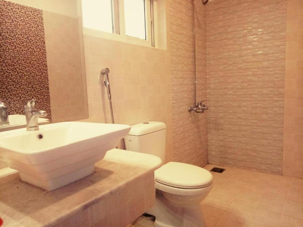 Royal Galaxy Bed & Breakfast Islamabad - For Families Only 외부 사진