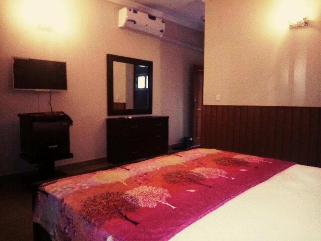 Royal Galaxy Bed & Breakfast Islamabad - For Families Only 외부 사진